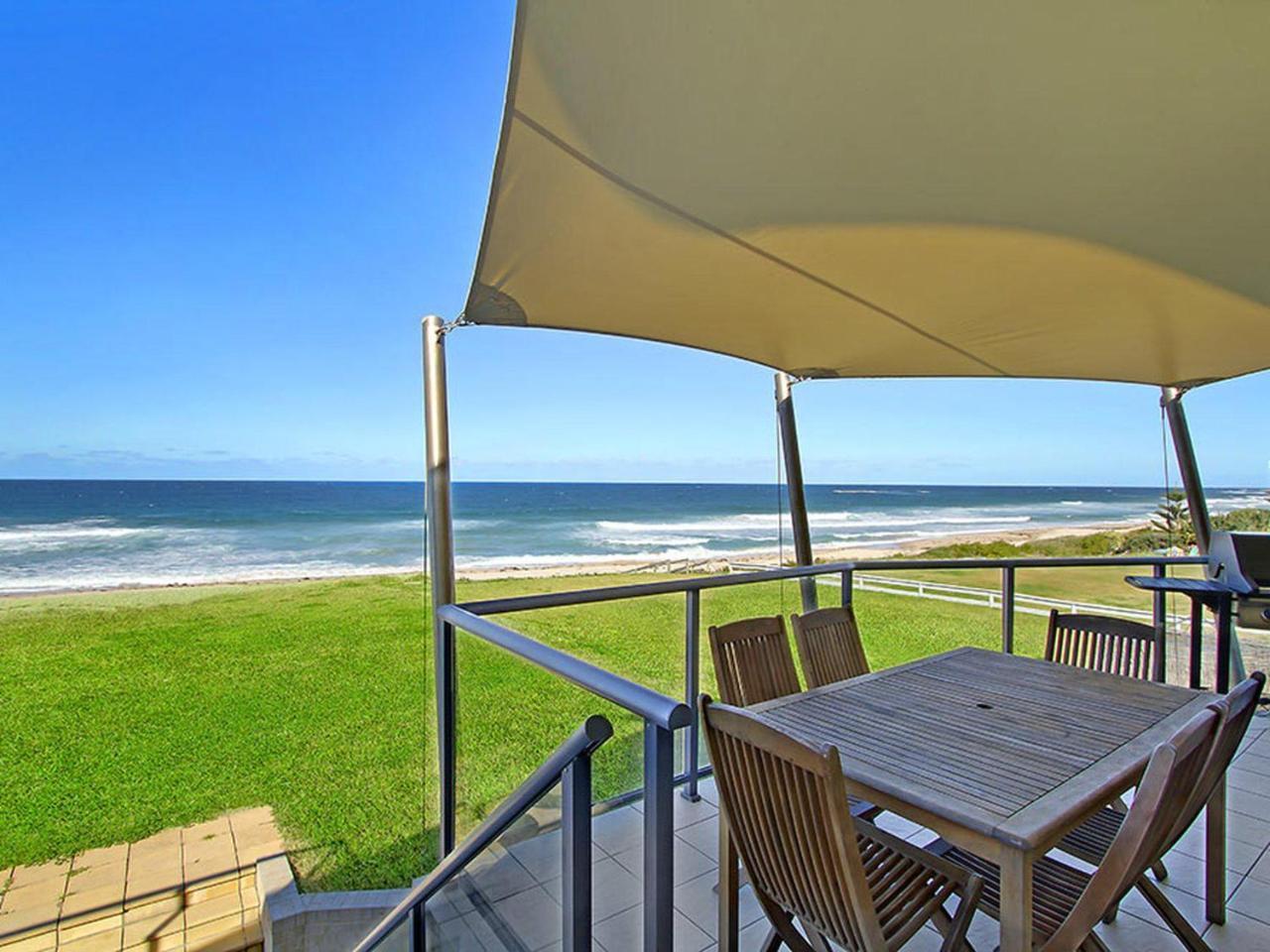 Beach Front Luxury Entrance Luaran gambar